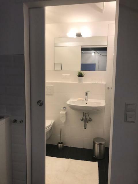 Buedinger Hof Apartment Вайнхайм Екстериор снимка